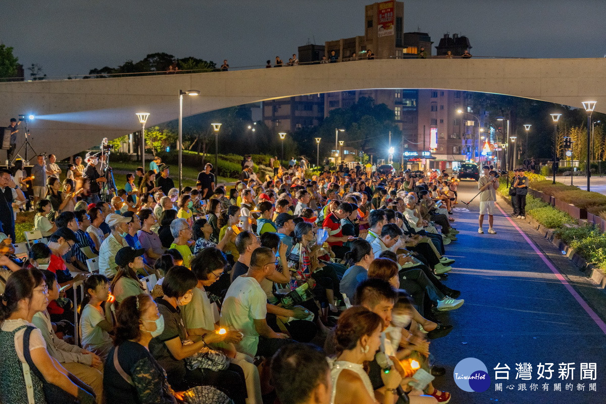 「義勇祭—義勇獻藝」夏夜音樂會吸引許多民眾到場觀賞。