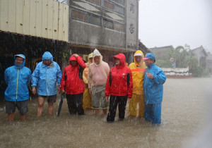 淹水達50公分以上，雲林縣府比照中央標準提高為2萬元，加上經濟部救助2萬元，共可申領4萬元/翻攝照片