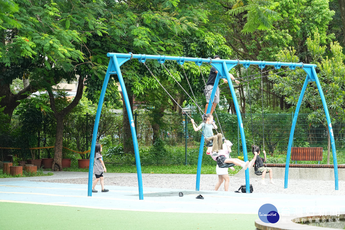 Fun暑假　親子共享青年公園飛行樂趣! 台灣好新聞 第2張