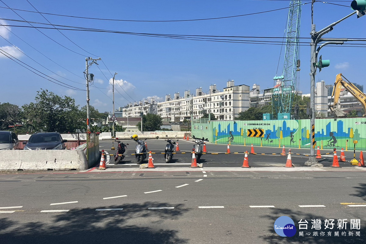 桃園鐵路地下化施工，平鎮環南地下道封閉引發民怨，桃園市議員邀請相關單位現場會勘。<br />
