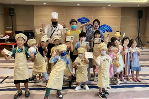 和逸飯店台南西門館9月14日至9月15日舉辦「中秋歷險記」活動，以生動的故事劇場開啟冒險旅程，家長與孩子將一同合作闖關，並親手製作冰皮月餅，創造難忘的親子互動回憶。