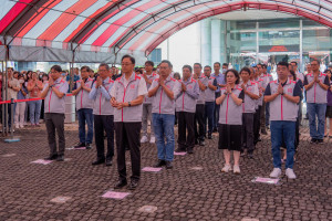 張市長率市府團隊進行祭祀。