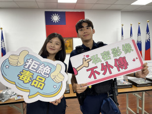 中壢警分局與桃市府文化局共同辦理「警景相依-中壢分局揭密特展」預防犯罪宣導活動。