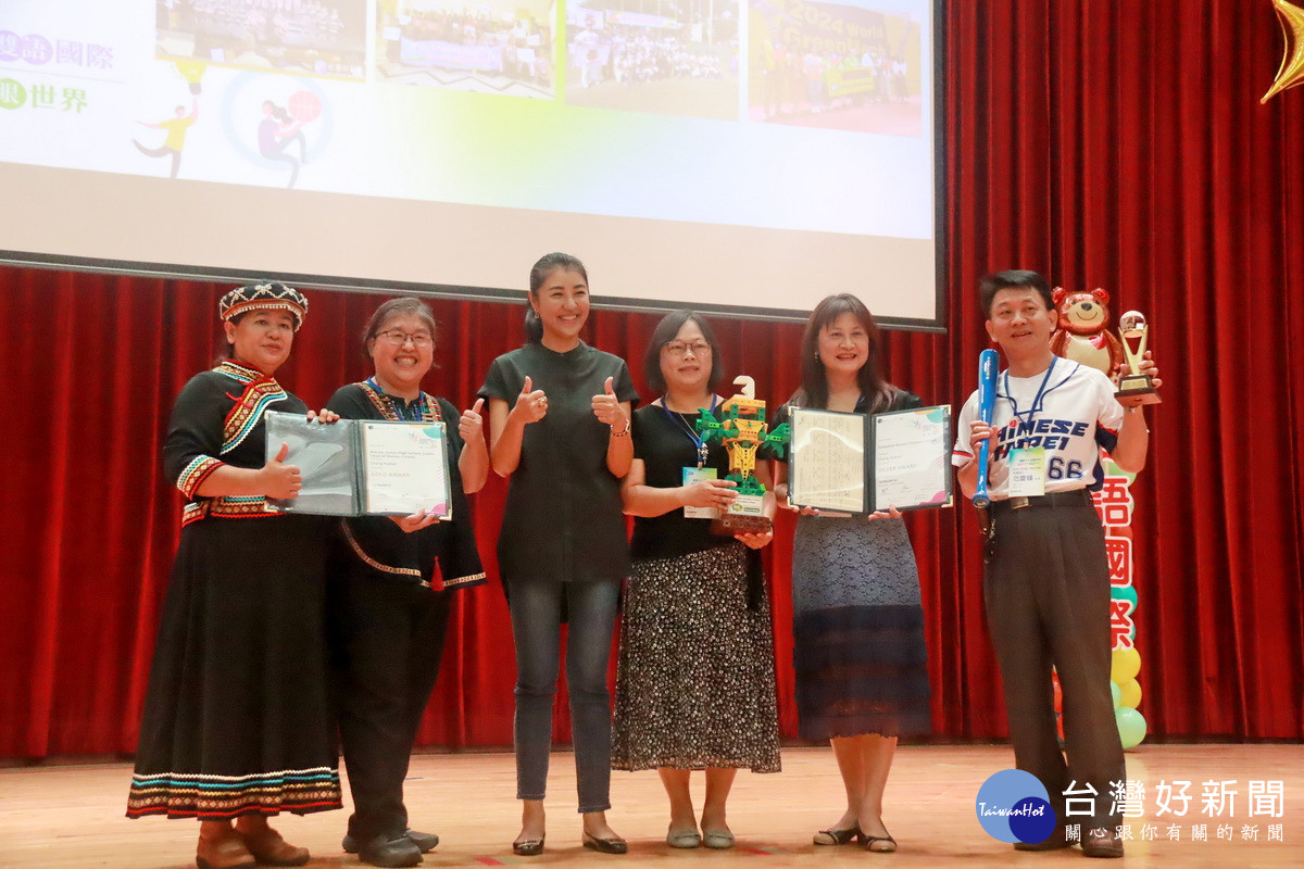 參加國際賽等優勝學校呈現成果。（記者扶小萍攝）