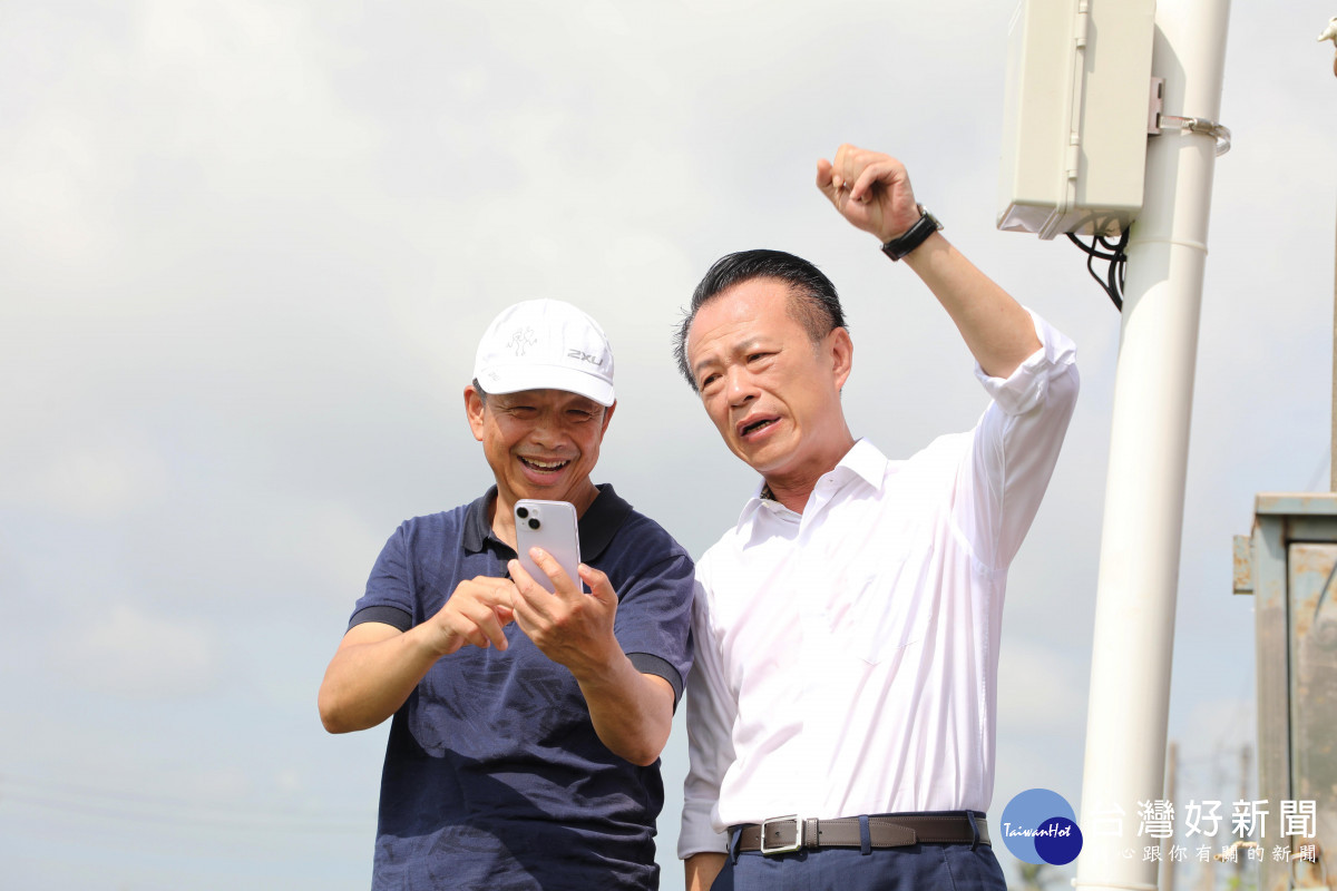 嘉義縣府舉辦「智能水稻管理系統成果觀摩會」，展示智能水稻管理系統／陳致愷翻攝