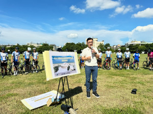 立法院副院長江啟臣爭取興建臺中市國際自由車館。