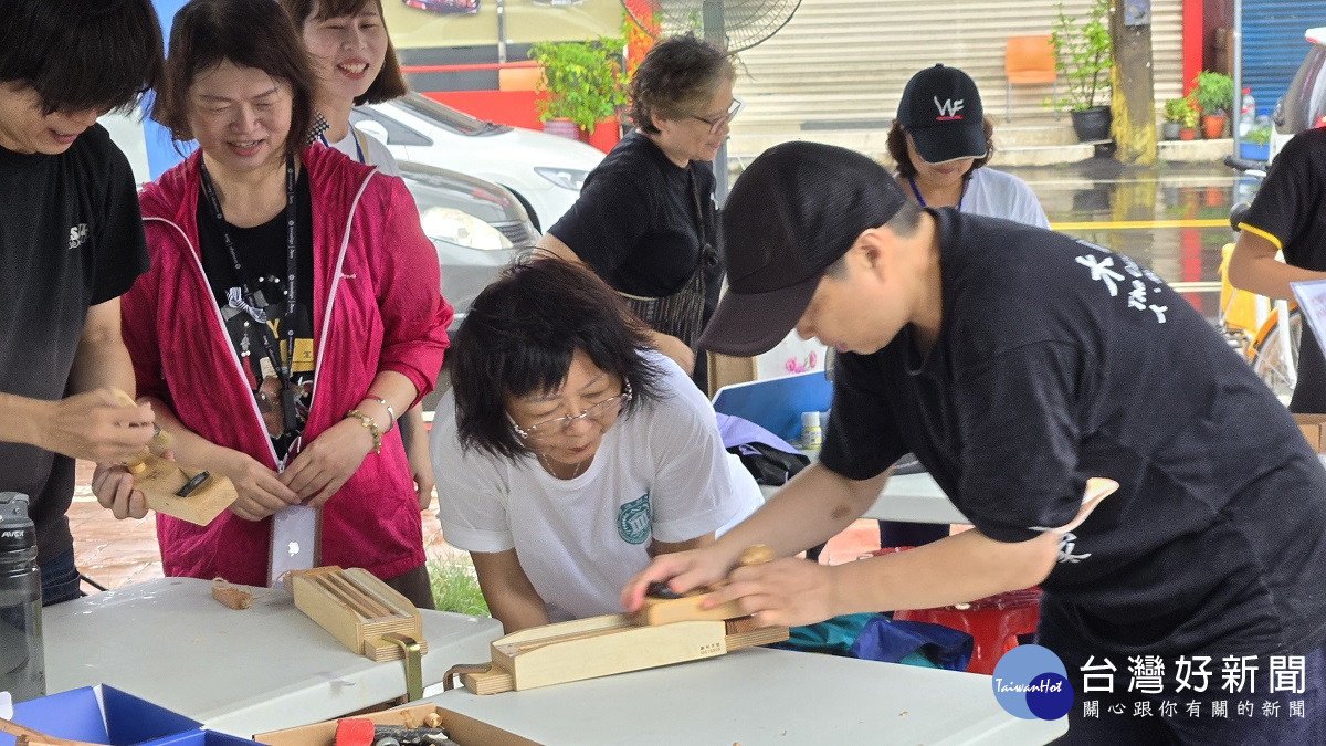 中原大學舉辦博覽會有各種再生創作工作坊，歡迎社區民眾前往參與。