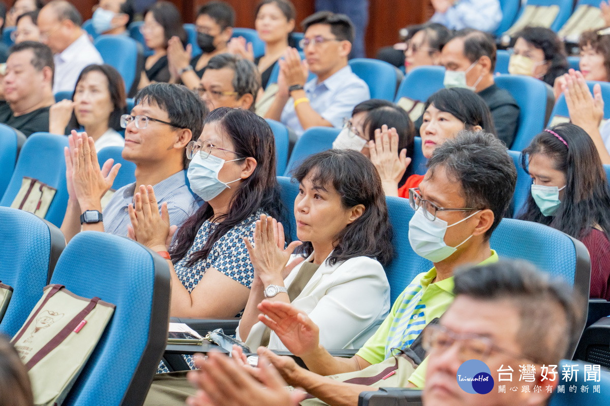 「113 年度校園採購首長論壇－教育善好．廉潔採購」。<br />
