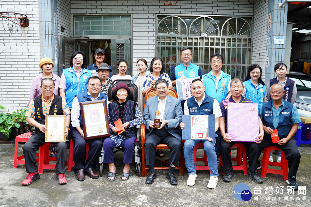 103歲的百歲婆張徐賢妹