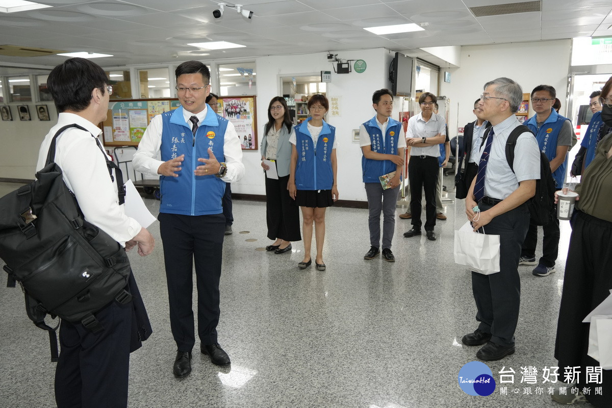 張市長說明如何建立良好廉潔施政。（市公所提供）