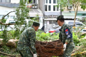 國軍持續投入兵力　全力協助北市儘速恢復市容