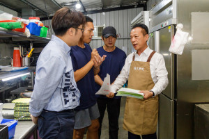 為提升在地觀光餐飲業者競爭力，嘉義縣府特別推出「名廚到府輔導課程」／嘉義縣府提供