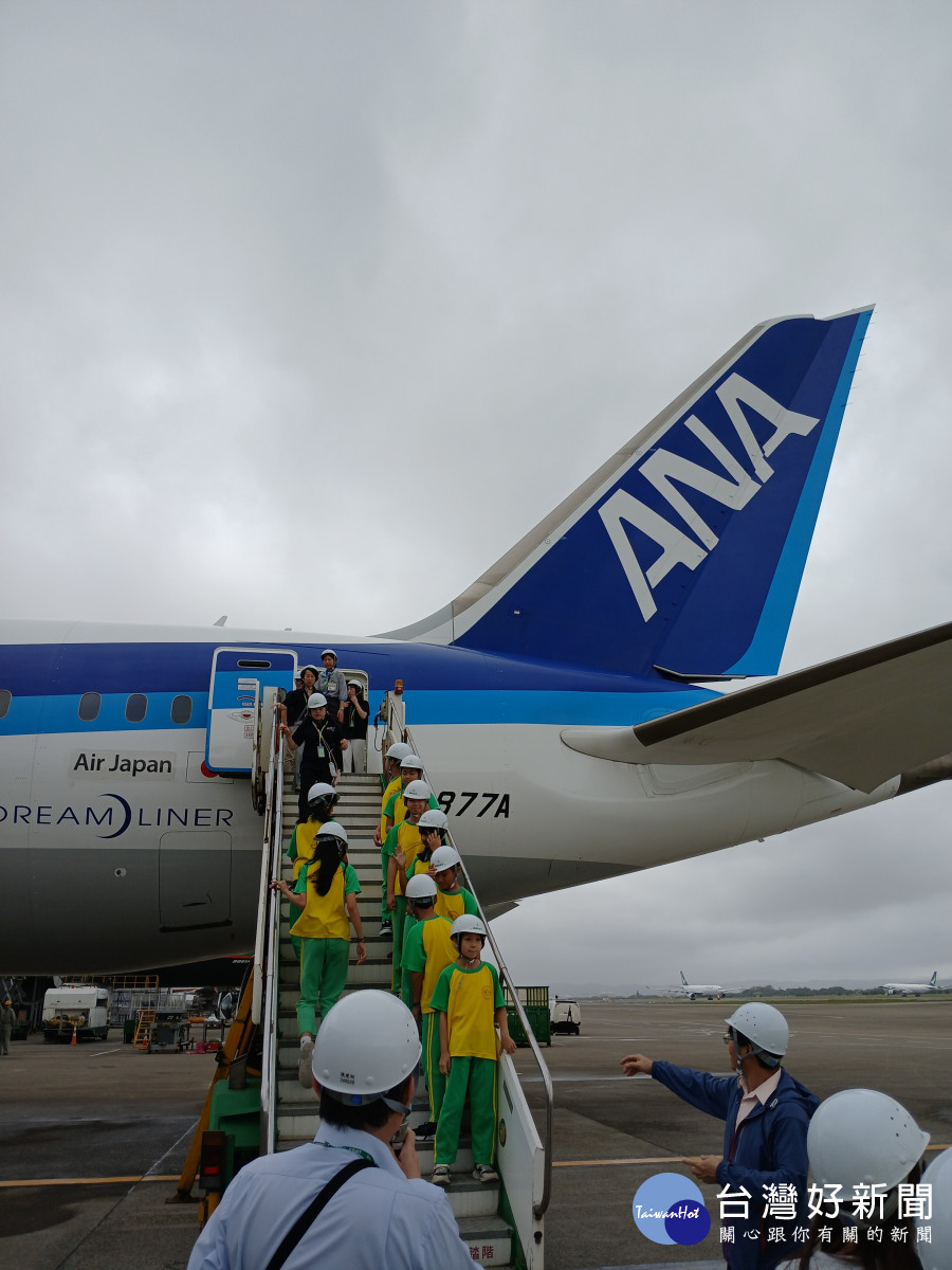 航空產業近距離接觸       桃園學生對未來加入航空產業充滿興趣