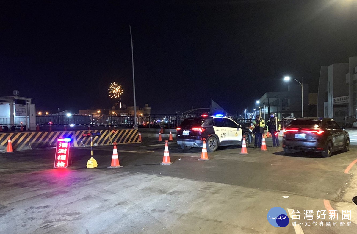 楊梅警分局跨年夜強力執法，永安漁港飆車歪風有效遏止。<br /><br />
<br /><br />
