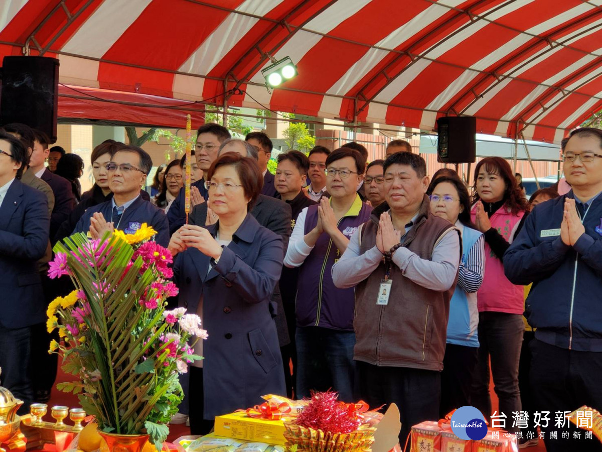 打造全新南郭國小活動中心、地下停車場，17日舉行動土典禮，預計115年底完工。圖／記者鄧富珍攝