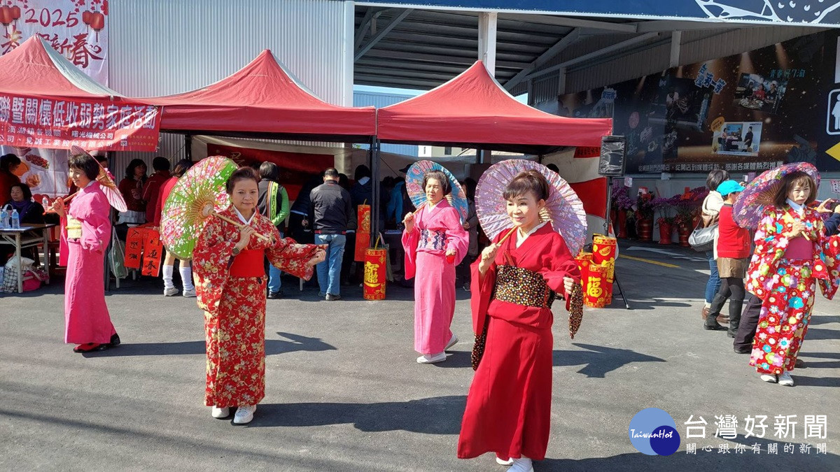 溪湖鎮婦女會舉辦歲末寒冬送愛　從氣氛中感受到過年氛圍