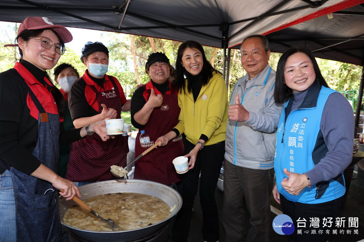 冬筍湯是不可錯過的美食。（縣府提供）