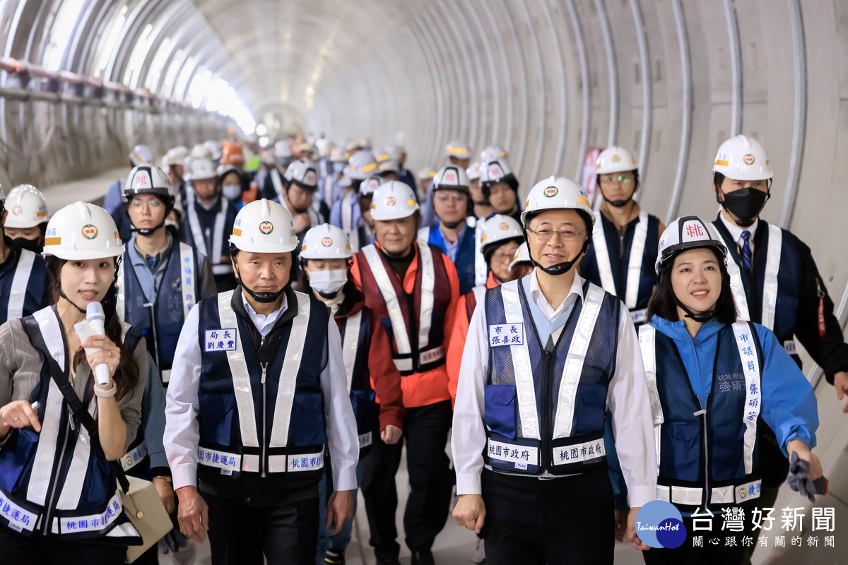 桃園市長張善政視察「捷運綠線傳統圓隧道及聯絡通道工程進度」。<br />
