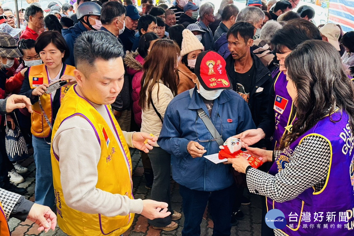 協助楠西災民走出地震陰霾，國際獅會300B3區發放433萬元善款。