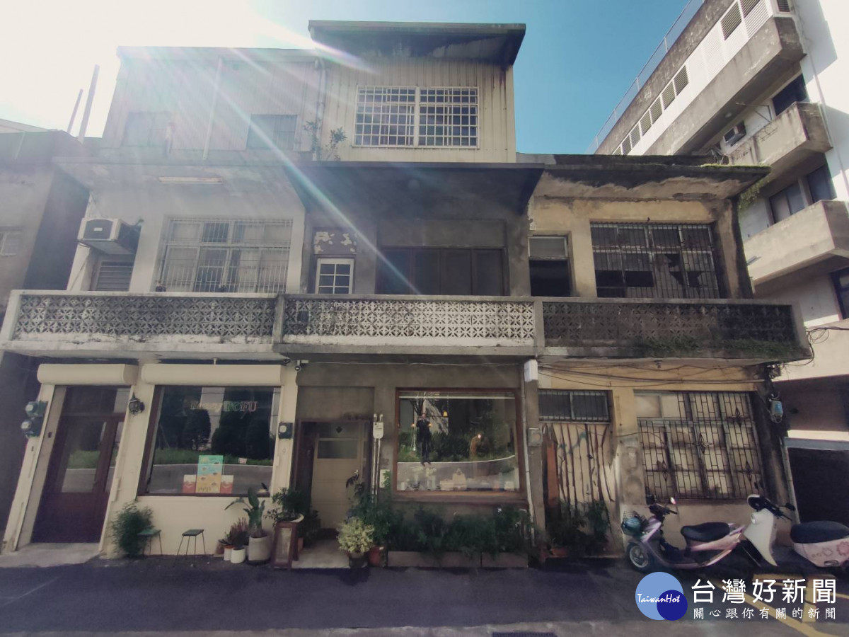 新竹大遠百鬧市旁的質有設計工藝選物店。