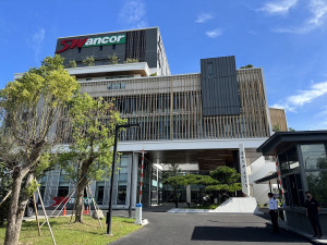 上緯創新園榮獲義大利國際大獎。（記者扶小萍攝）
