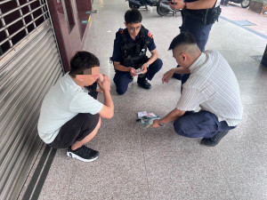 百斬計畫及時截斷金流，中壢警線上逮菸彈車手。
