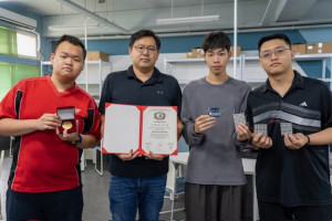 修平在發明展獲三金一銀和特別獎。林重鎣