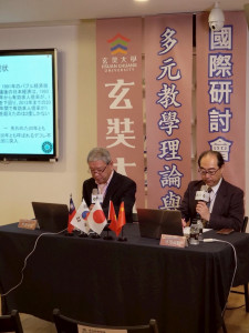 前田卓雄教授(左)主講「日本勞動市場的現況與東亞留學生的就業環境」。