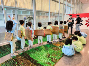 民眾參觀圖片提供／桃園市立美術館