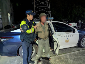 高齡騎士誤闖台61線　警民合作安全護送