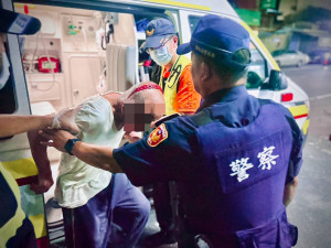 北港警協助老翁返家／北港警分局提供