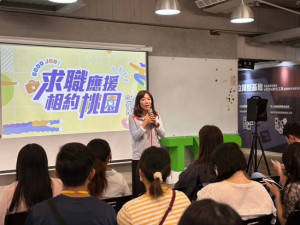 桃園市政府青年事務局侯佳齡局長歡迎企業與青年共探未來產業趨勢。