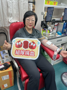 局長宣介慈率先挽袖捐血。