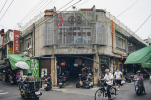 《我們與惡的距離Ⅱ》在東市場取景／嘉義市府提供