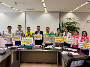 市議會民進黨團今舉行記者會批評超巨蛋選址草率。