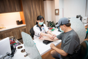 嘉義市府提供免費攝護腺癌篩檢，對象為55至69歲男性市民，及50至54歲有家族史的男性市民／嘉義市府提供