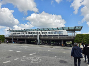 王惠美率團訪單車之城哥本哈根，體驗低碳共享交通運具（地鐵）。圖／彰化縣政府提供　