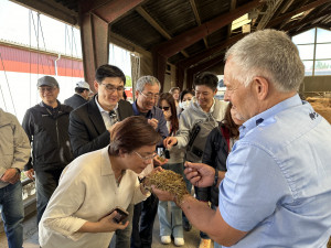借鏡智慧畜牧綠色農業經驗，縣府參訪丹麥達爾姆農業學院。圖／彰化縣政府提供
