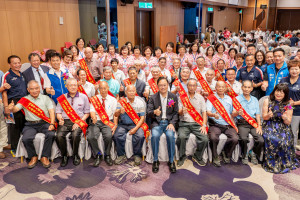 桃園市長張善政出席「桃園市大園區114年模範父親表揚活動」。
