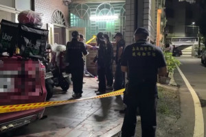 警方到場後拉起封鎖線進行蒐證／陳致愷翻攝