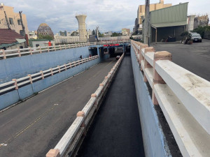 嘉義市府工務處7月25日完成文化路地下道機車道路面刨鋪工程／嘉義市府提供