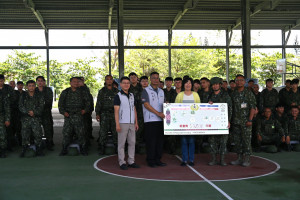 關懷後備軍人教召訓練　饒慶鈴前往太平營區勞軍