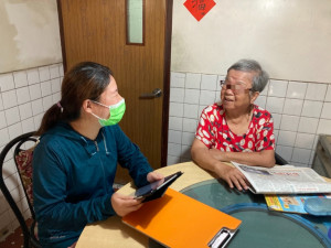 竹市照顧管理專員以專業照顧，服務超過7,000多個家庭。