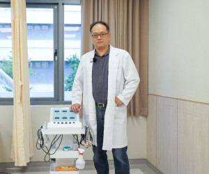 陳貝強主任建議改善睡眠，患者須規律作息，固定上床與起床時間，建立大腦穩定的「生理時鐘」。