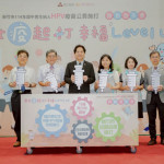 邱代理市長與李醫師一同宣告明(19)正式於21所國中巡迴開打。