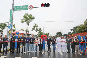 雲林縣政府向中央爭取經費辦理雲92-1線（芒果大道）道路拓寬工程，今(24)日正式開放第一階段通車／林詩涵翻攝