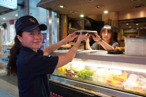 誤餐不誤心！邱臣遠代理市長拍板調升警察誤餐與早餐夜點補助。