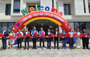 新埔鎮一里雲村醫養園區1日正式對外開放。