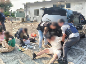 檢警跨縣市聯手攻堅，緝獲通緝要犯及大量毒品。
