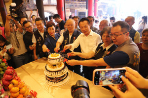 嘉義縣新港奉天宮今天舉辦「開台媽祖契子女中秋回宮團圓祈福典禮」／嘉義縣府提供